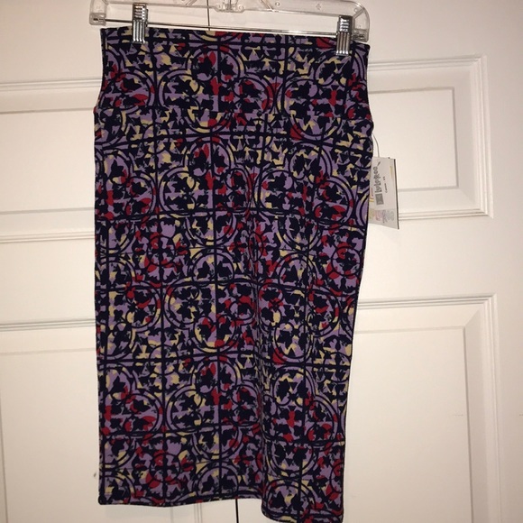 Lularoe Cassie Skirt - Picture 2 of 8